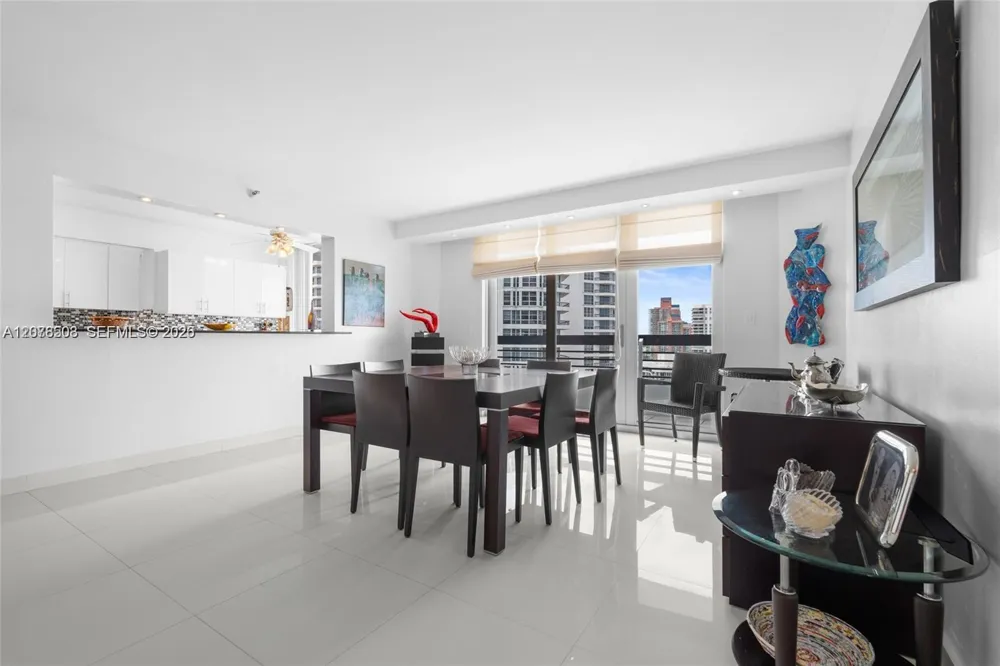 19195 NE 36th Ct #2502 Aventura, FL 33180