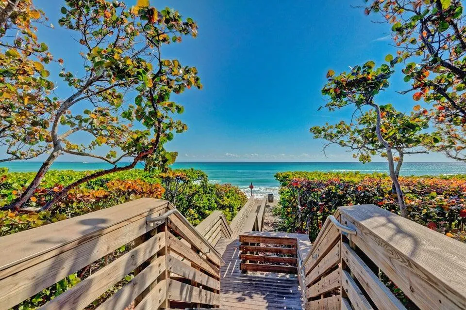 221 Ocean Grande Boulevard #407 Jupiter, FL 33477