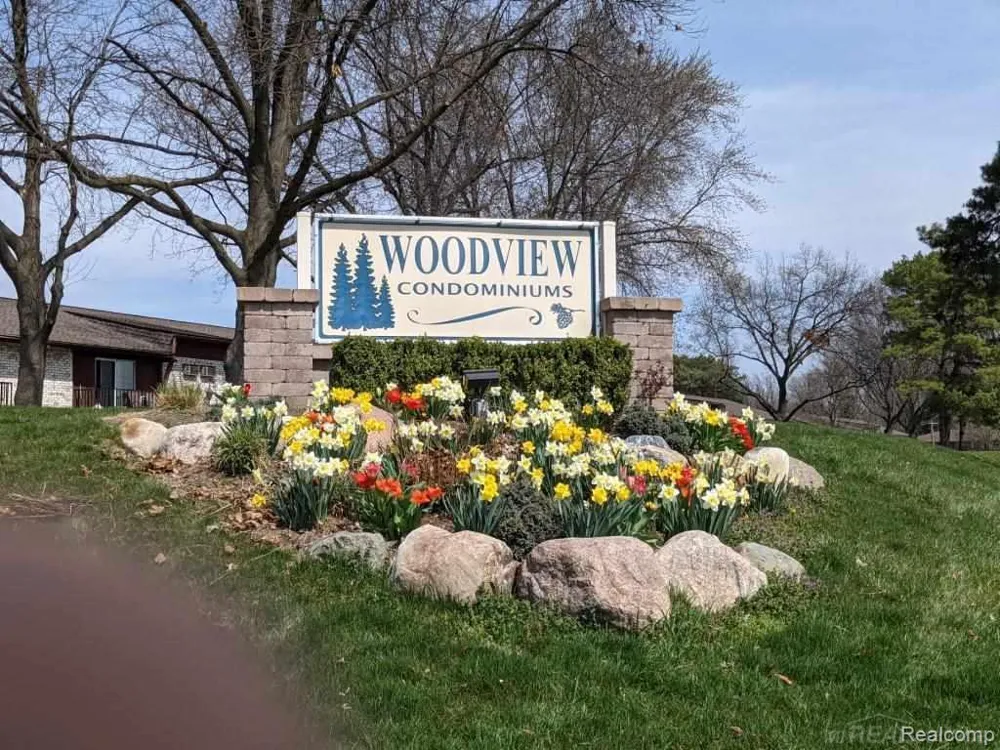 7485 Woodview Street #3 Westland City, MI 48185