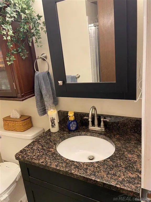 7485 Woodview Street #3 Westland City, MI 48185
