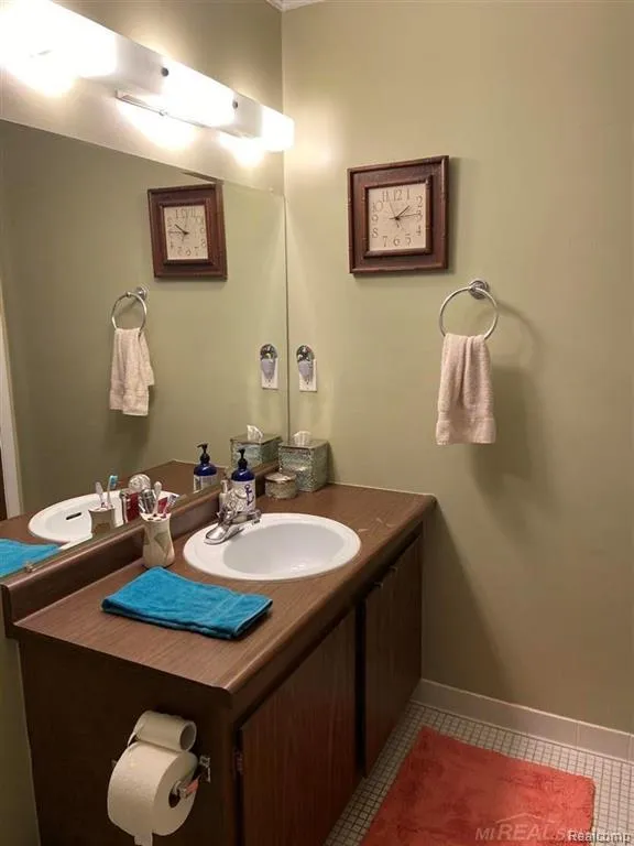 7485 Woodview Street #3 Westland City, MI 48185