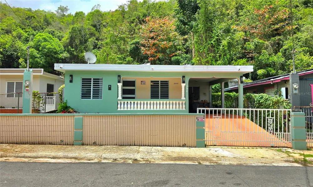 CALLE SAN JUAN BO. CORTES #396 Manati, PR 00674
