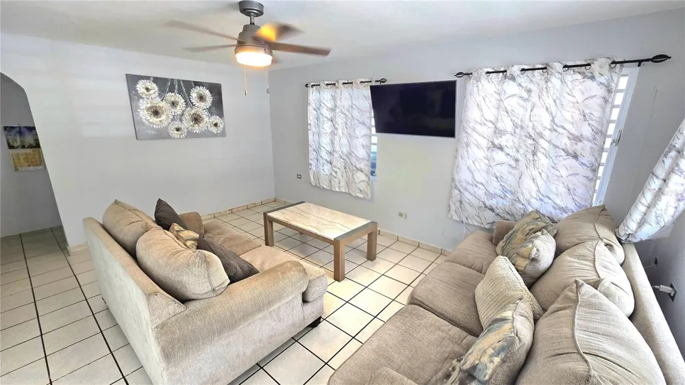 CALLE SAN JUAN BO. CORTES #396 Manati, PR 00674