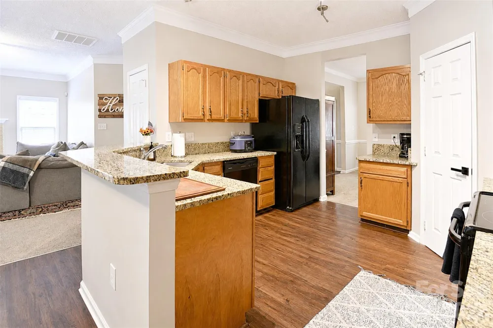 3837 Beauvista Drive Charlotte, NC 28269