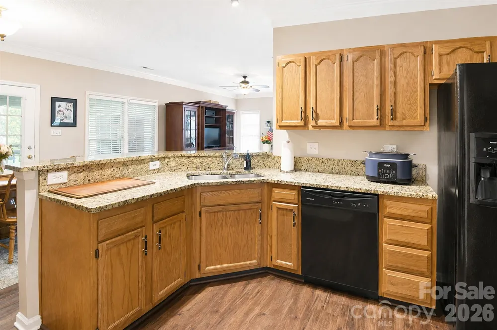 3837 Beauvista Drive Charlotte, NC 28269