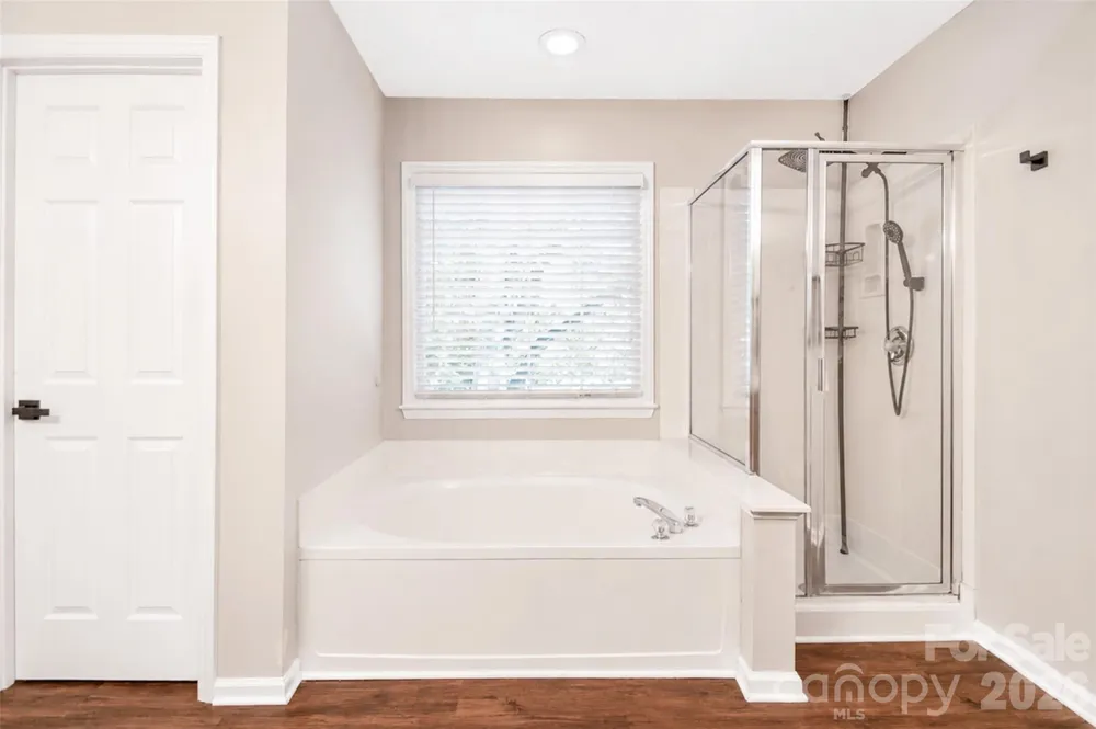 3837 Beauvista Drive Charlotte, NC 28269
