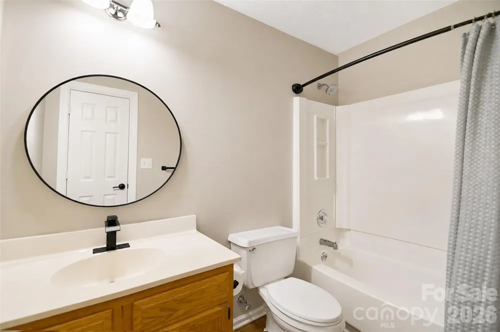3837 Beauvista Drive Charlotte, NC 28269