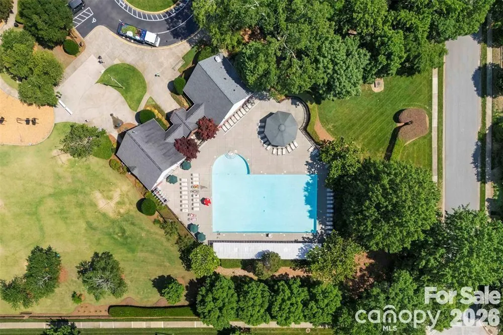 3837 Beauvista Drive Charlotte, NC 28269