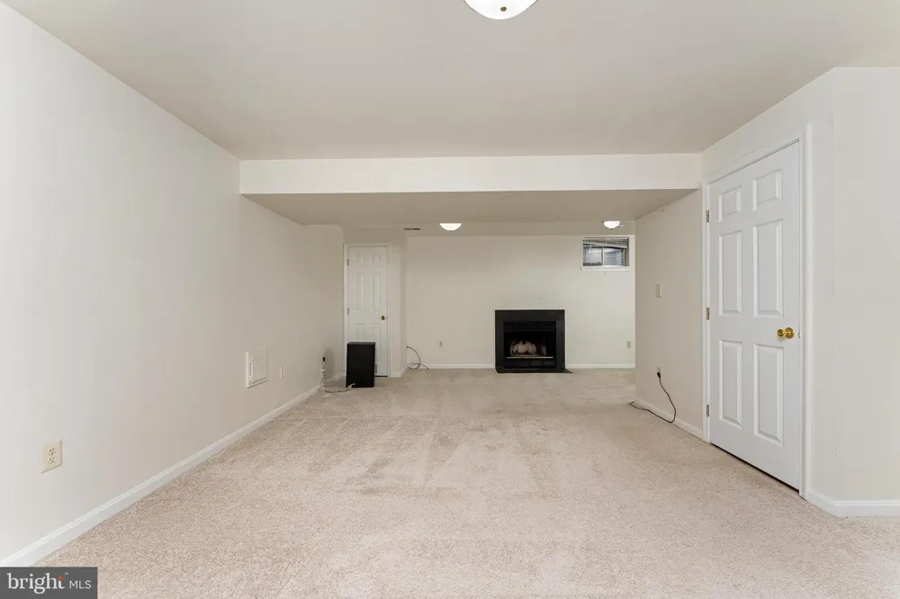 15130 JARRELL PLACE Woodbridge, VA 22193