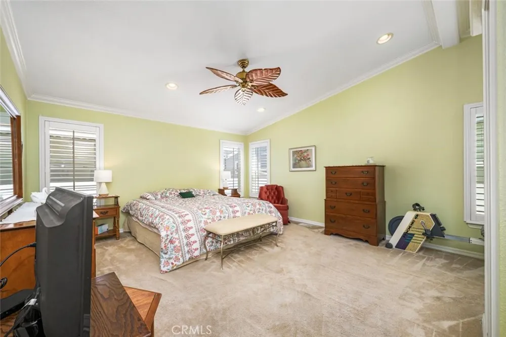 16422 Poipu Ln Huntington Beach, CA 92649