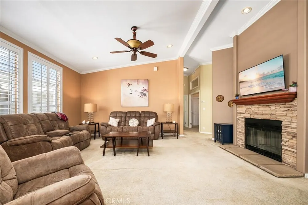 16422 Poipu Ln Huntington Beach, CA 92649