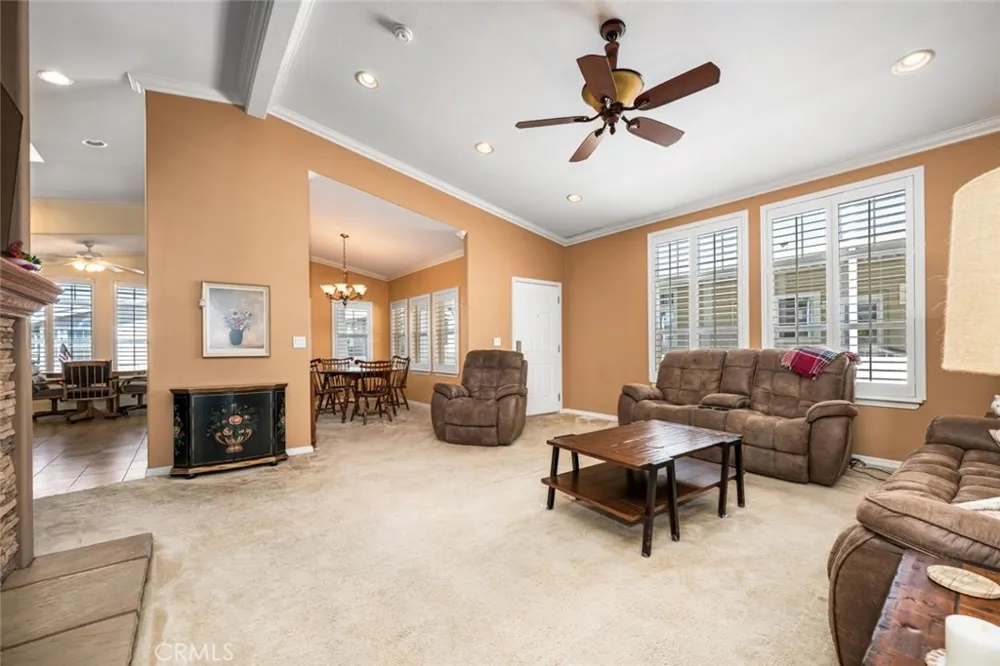 16422 Poipu Ln Huntington Beach, CA 92649