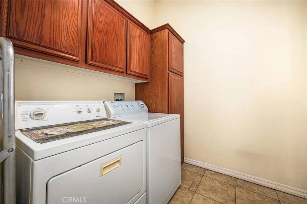 16422 Poipu Ln Huntington Beach, CA 92649