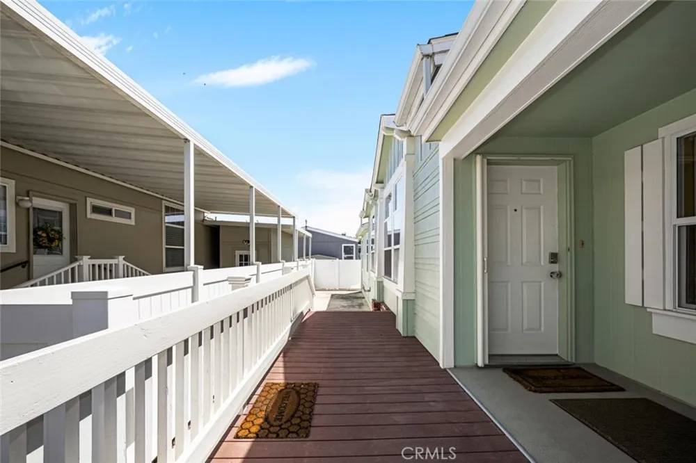 16422 Poipu Ln Huntington Beach, CA 92649