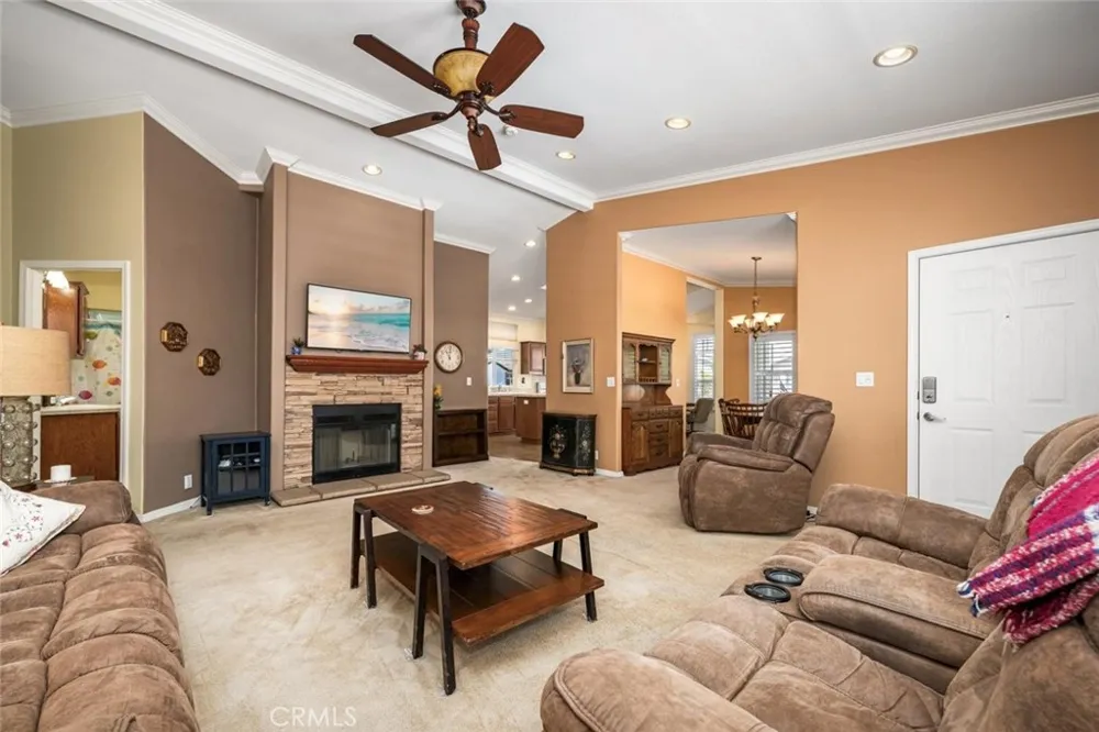 16422 Poipu Ln Huntington Beach, CA 92649