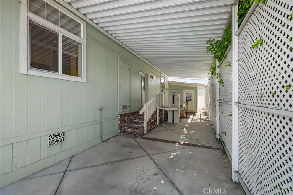 16422 Poipu Ln Huntington Beach, CA 92649