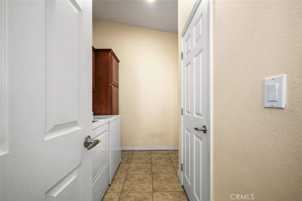 16422 Poipu Ln Huntington Beach, CA 92649