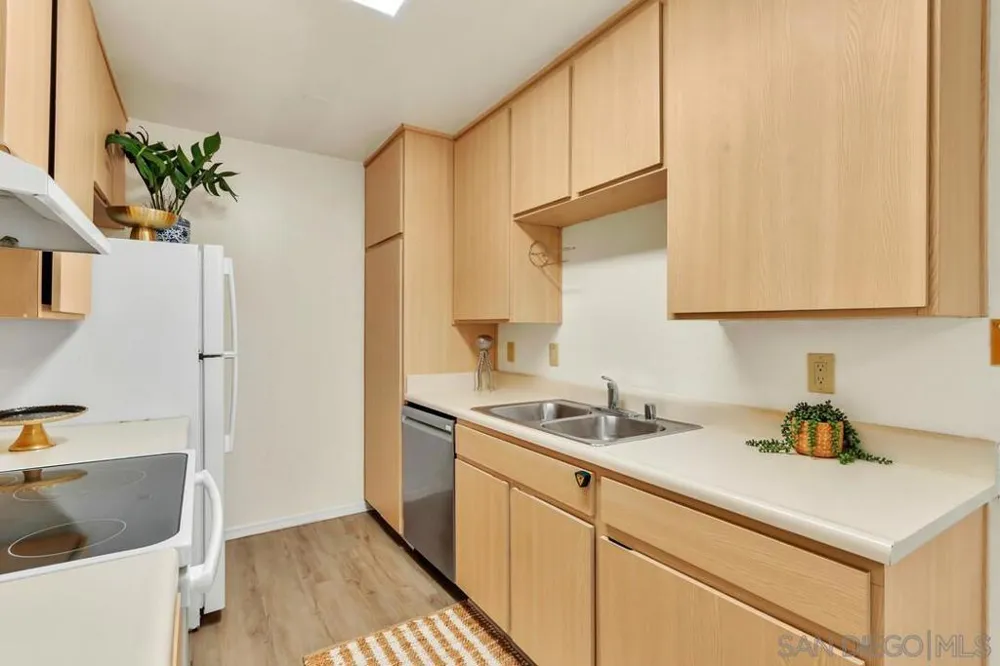 3134 Via Alicante #H La Jolla, CA 92037