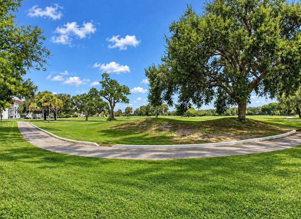 12601 SW 13th St #315G Pembroke Pines, FL 33027