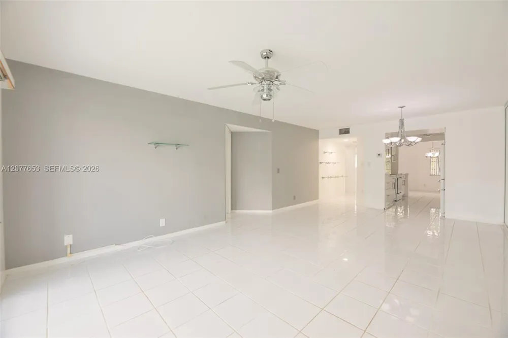 12601 SW 13th St #315G Pembroke Pines, FL 33027
