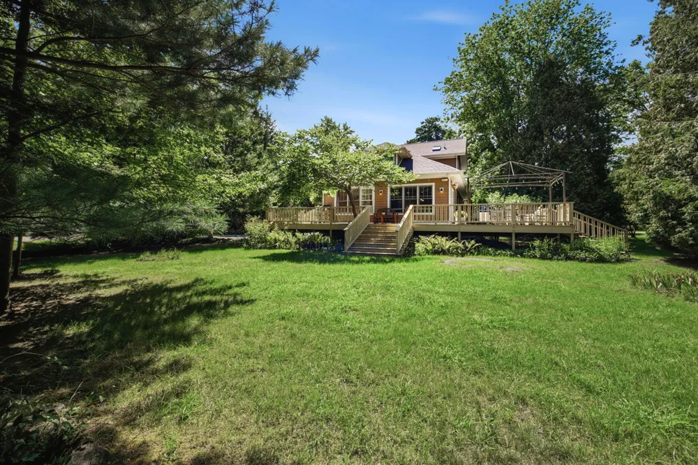 9737 Union Pier Road Chikaming Township, MI 49129
