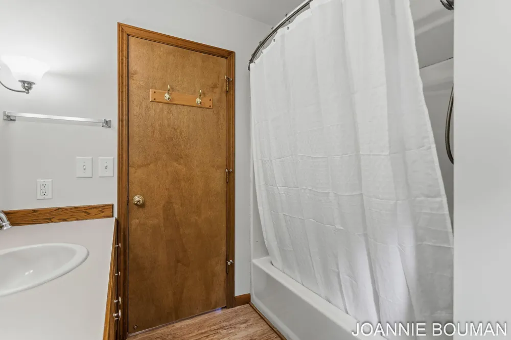 1323 Floral Street Holland City, MI 49423