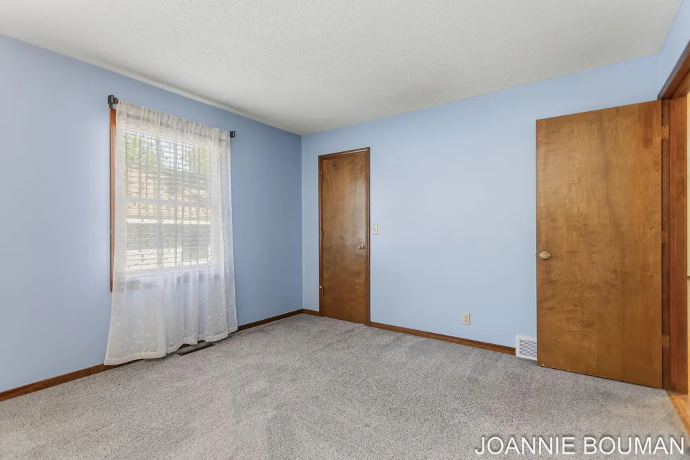1323 Floral Street Holland City, MI 49423