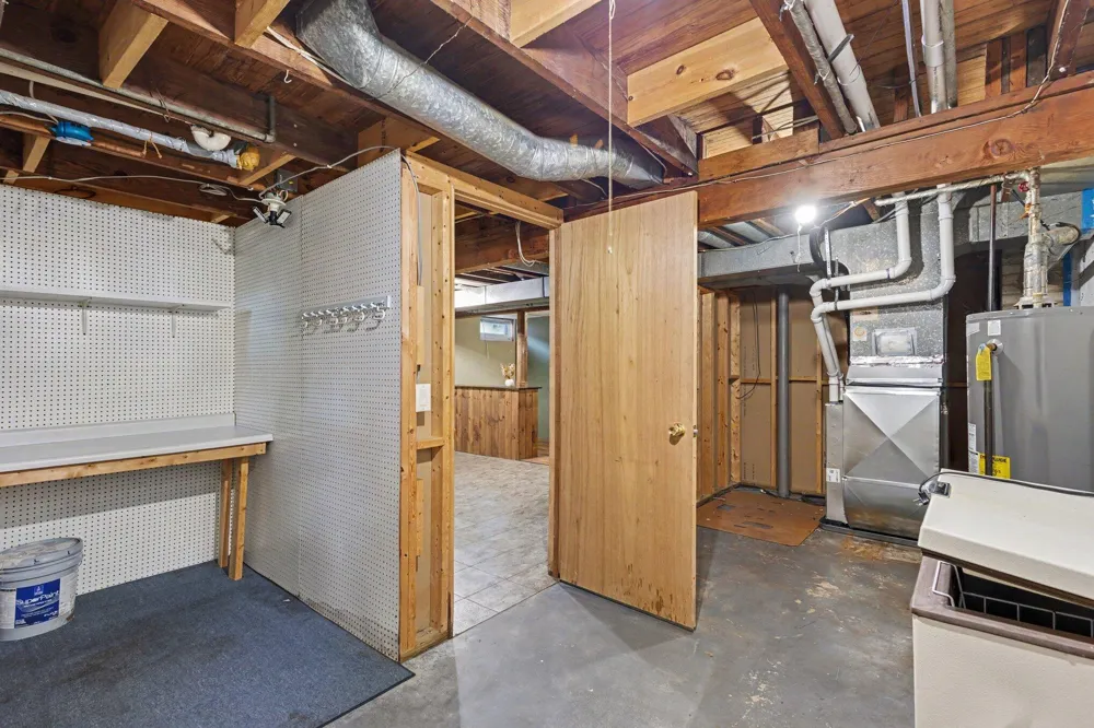260 Eric Avenue Norton Shores City, MI 49444
