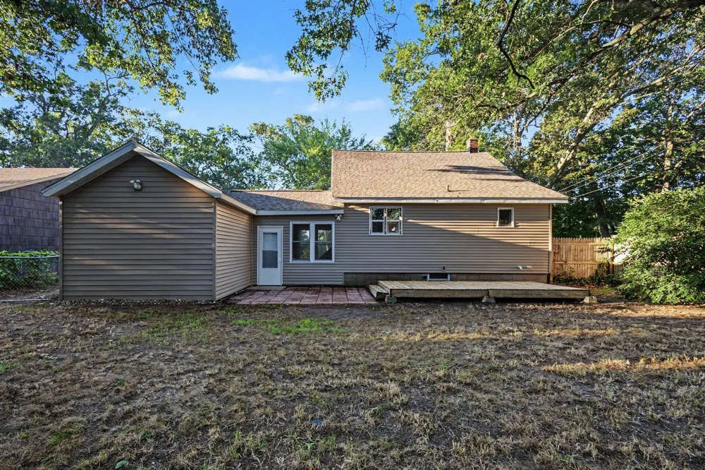 260 Eric Avenue Norton Shores City, MI 49444