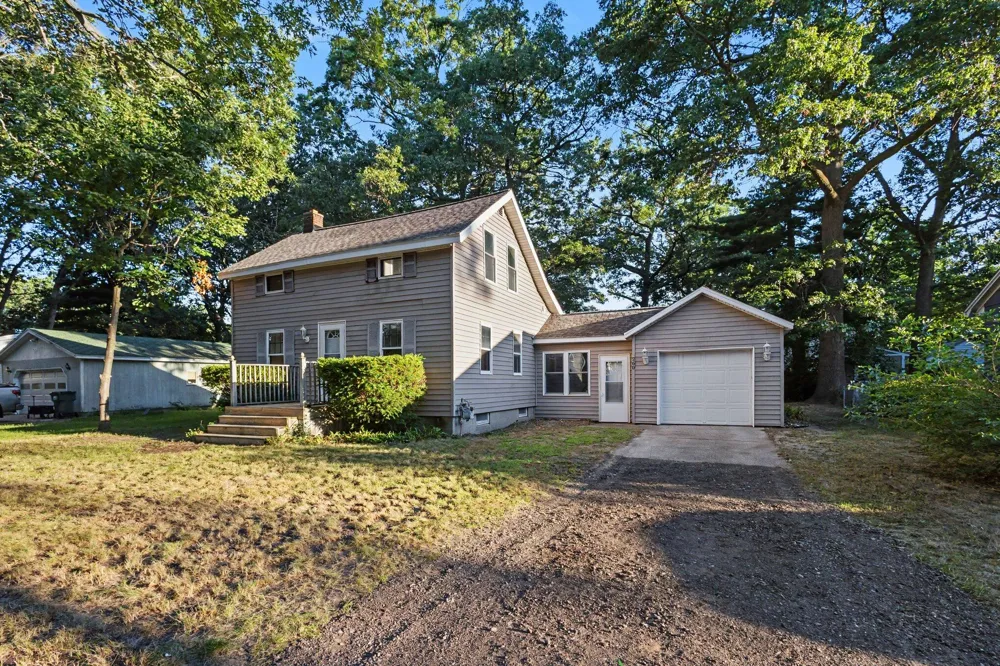 260 Eric Avenue Norton Shores City, MI 49444