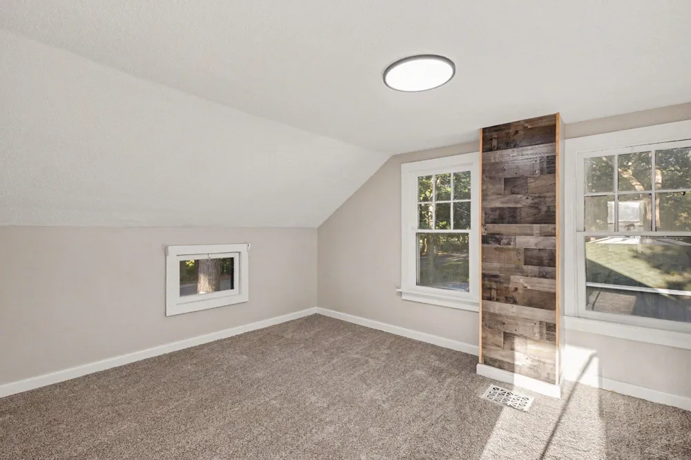 260 Eric Avenue Norton Shores City, MI 49444