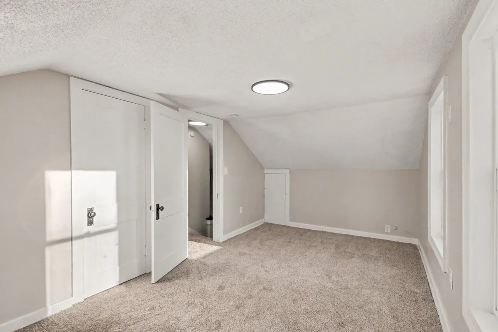 260 Eric Avenue Norton Shores City, MI 49444