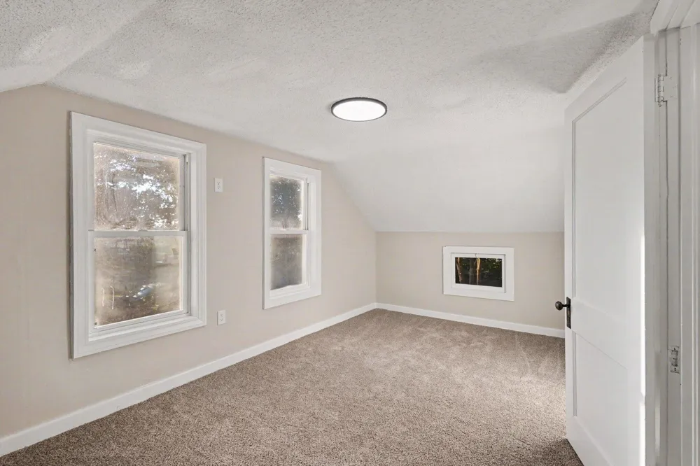260 Eric Avenue Norton Shores City, MI 49444