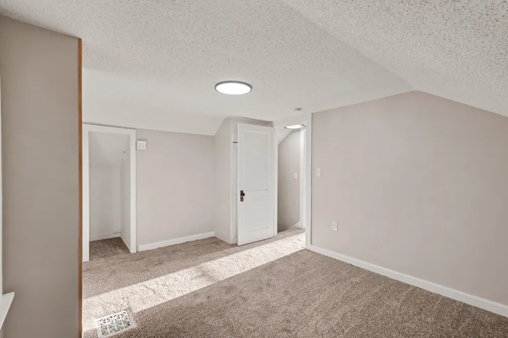 260 Eric Avenue Norton Shores City, MI 49444
