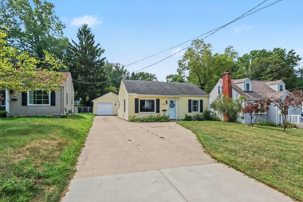 2313 Waverly Street Kalamazoo Charter Township, MI 49006