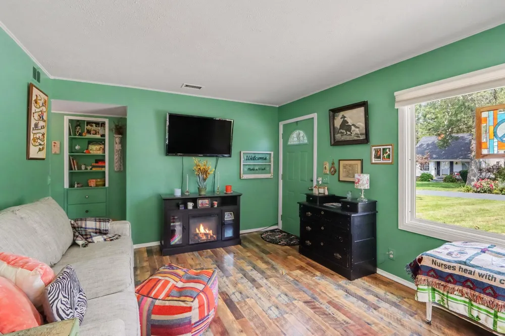 2313 Waverly Street Kalamazoo Charter Township, MI 49006