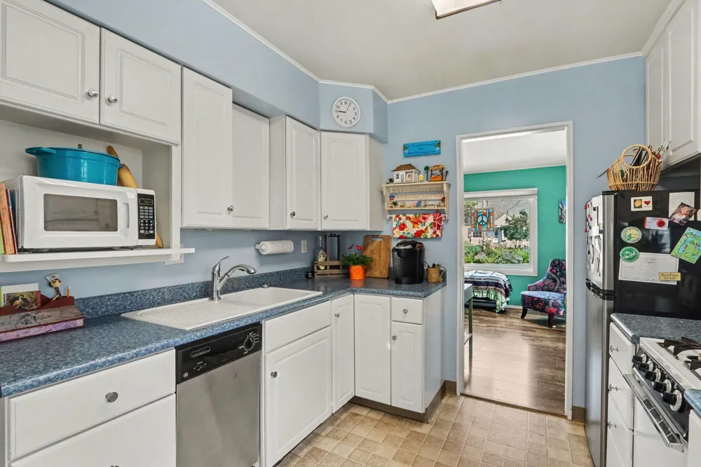 2313 Waverly Street Kalamazoo Charter Township, MI 49006