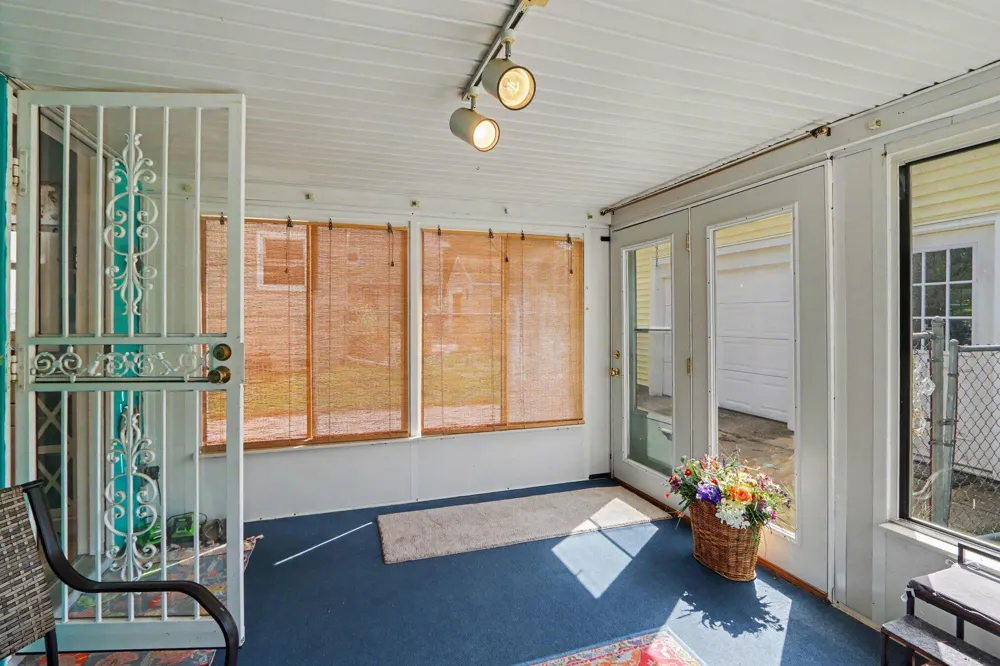 2313 Waverly Street Kalamazoo Charter Township, MI 49006