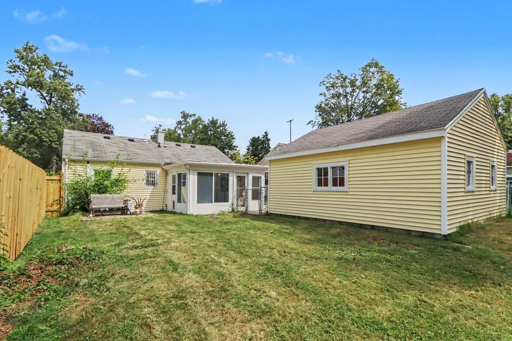 2313 Waverly Street Kalamazoo Charter Township, MI 49006