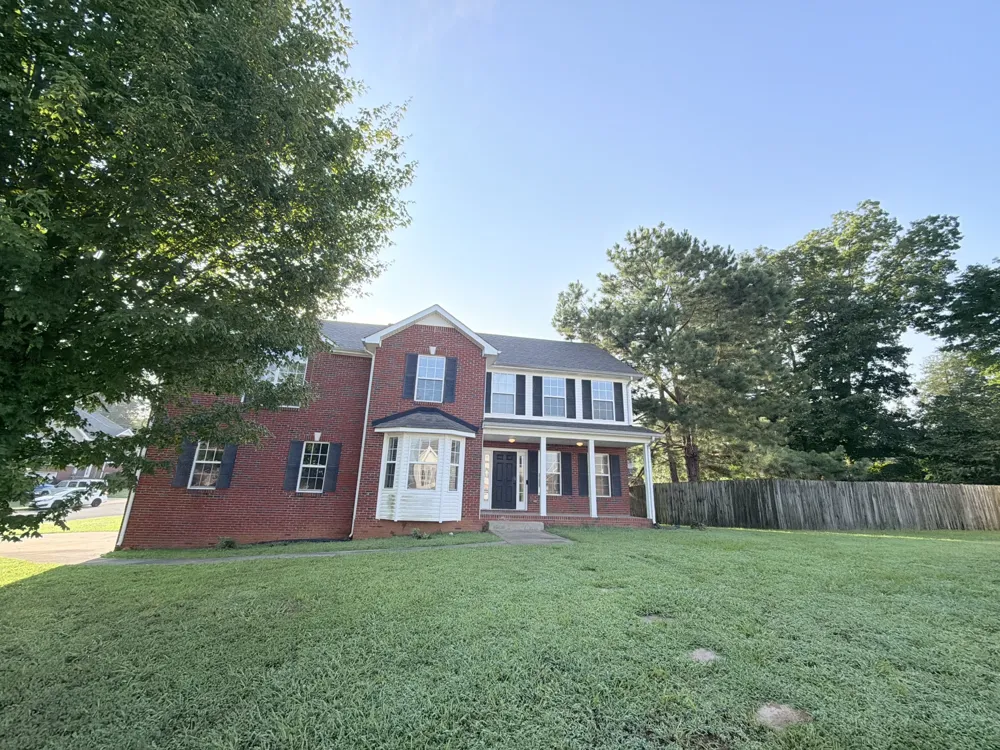 1378 Mountain Way Clarksville, TN 37043