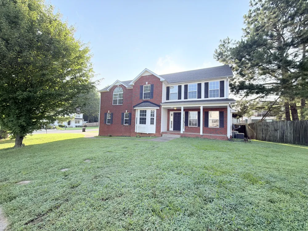 1378 Mountain Way Clarksville, TN 37043