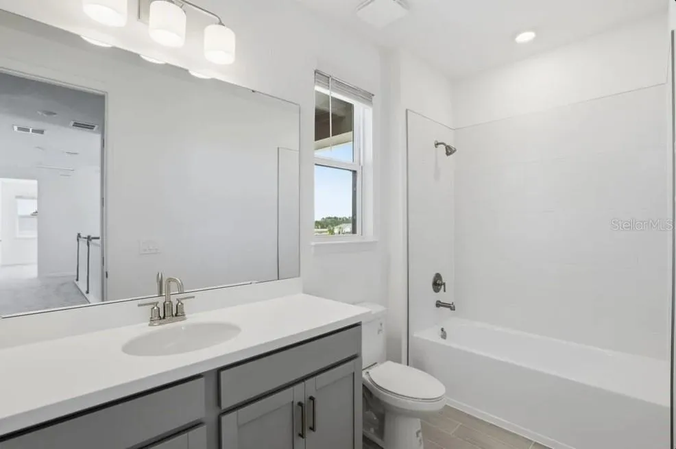 14751 FIELD DAISY DRIVE Winter Garden, FL 34787