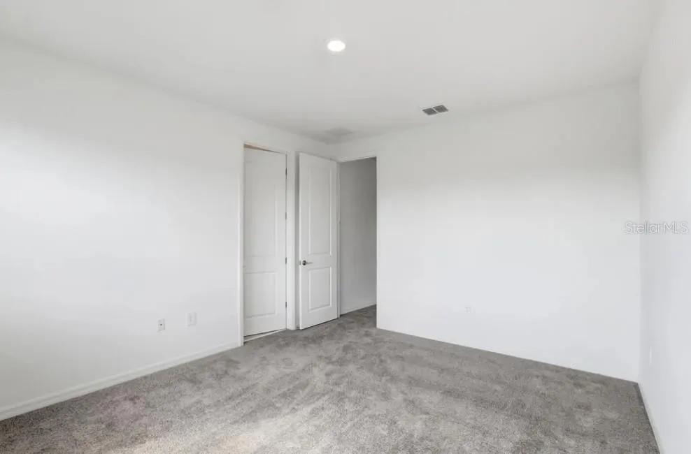 14751 FIELD DAISY DRIVE Winter Garden, FL 34787