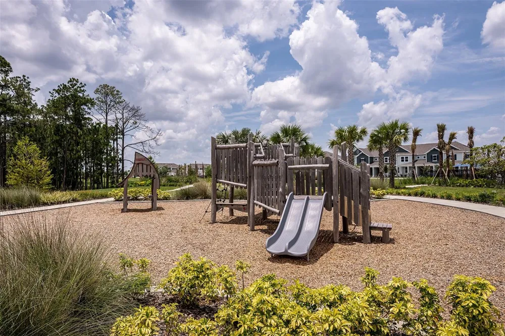 14751 FIELD DAISY DRIVE Winter Garden, FL 34787