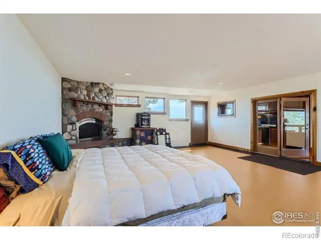 2450 Eagle Ridge Road Lyons, CO 80540