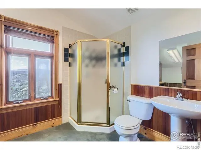 2450 Eagle Ridge Road Lyons, CO 80540