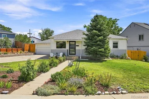 2130 Hoyt Drive