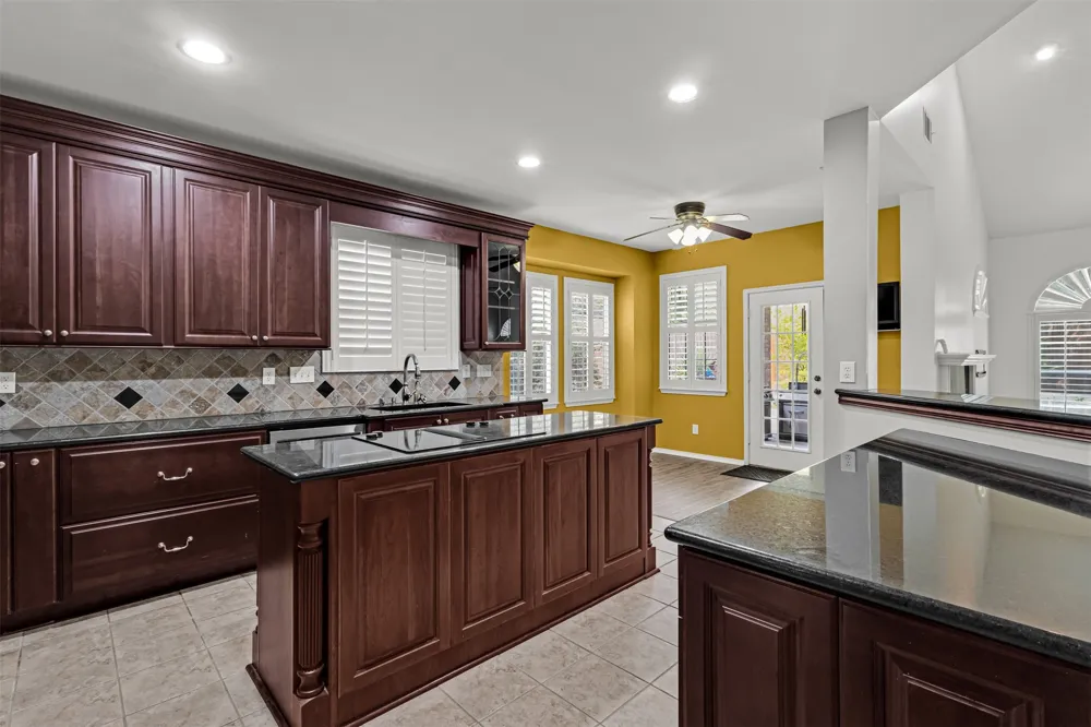 1119 Shadow Lakes Boulevard Allen, TX 75002