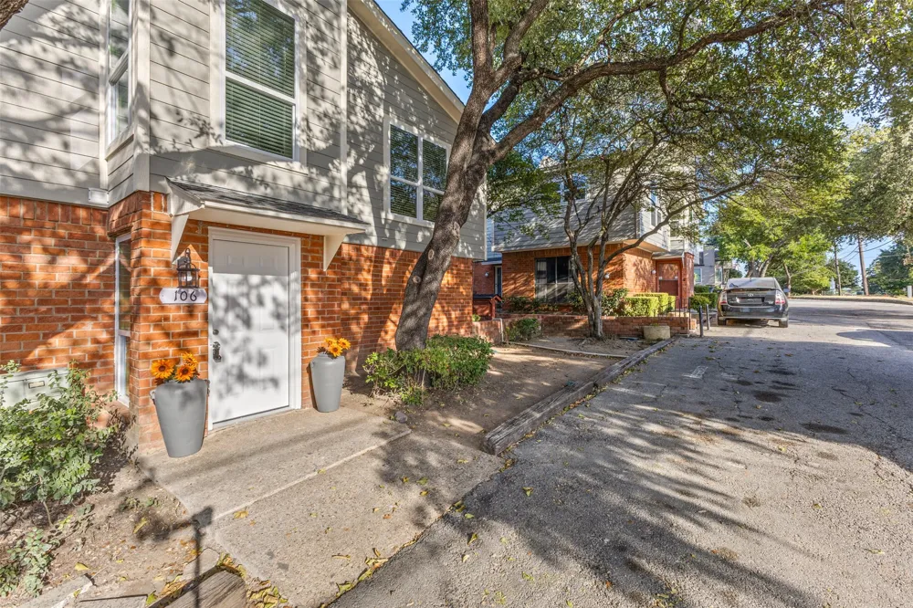 6738 Eastridge Drive #106 Dallas, TX 75231