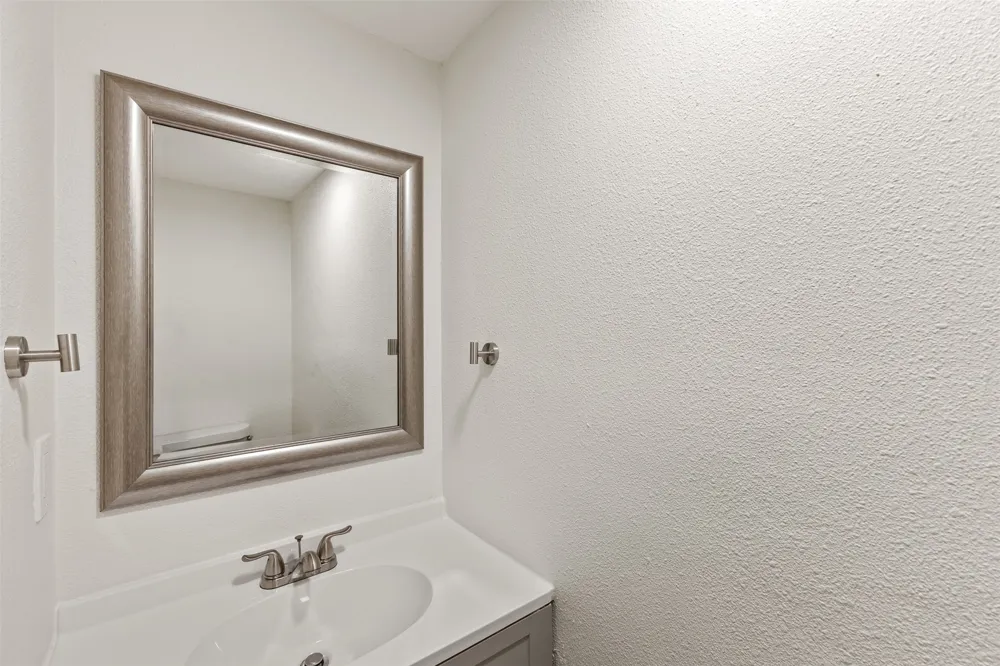 6738 Eastridge Drive #106 Dallas, TX 75231